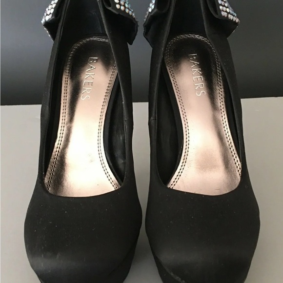 Bakers Heels Shoes Round Toe Platform Solid Black Studded Bow Satin-like 7.5M - Picture 3 of 9